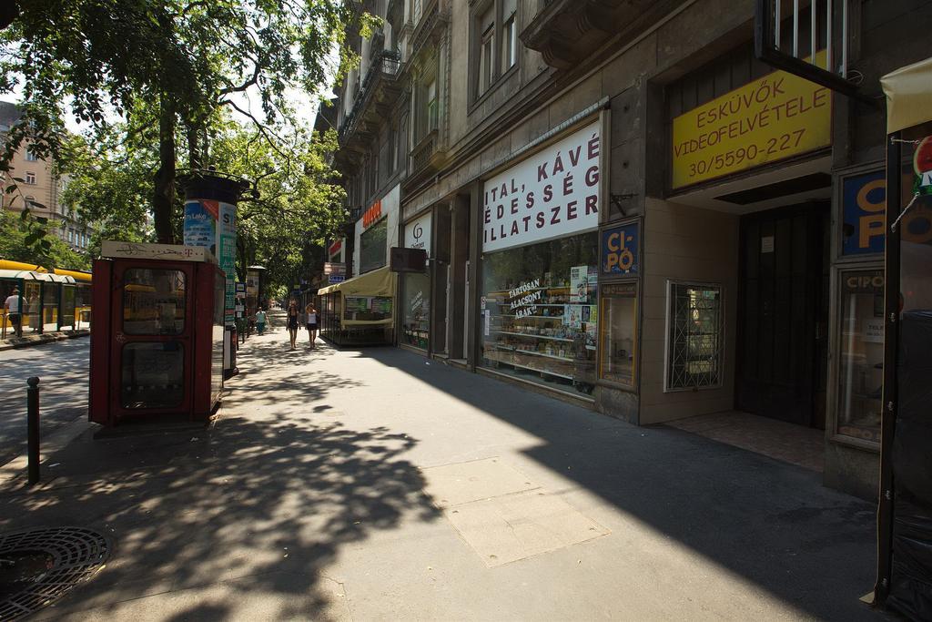 Westend Minihotel Budapest Esterno foto