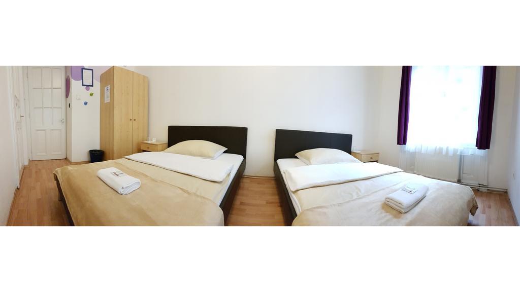 Westend Minihotel Budapest Esterno foto