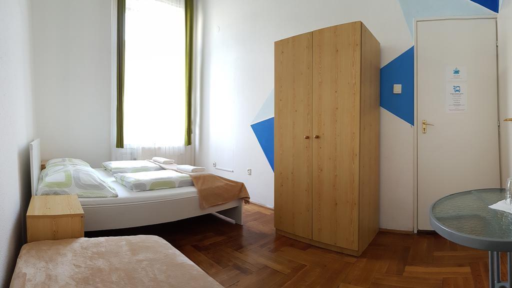 Westend Minihotel Budapest Esterno foto