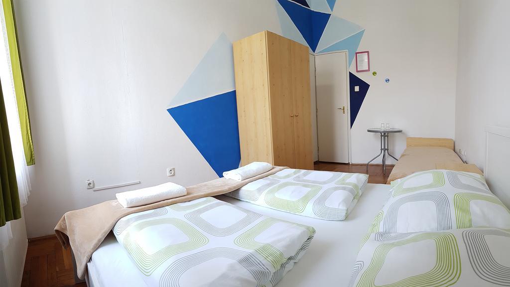 Westend Minihotel Budapest Esterno foto