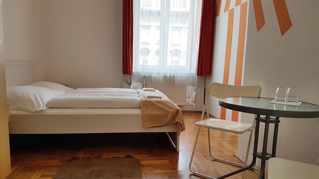 Westend Minihotel Budapest Esterno foto