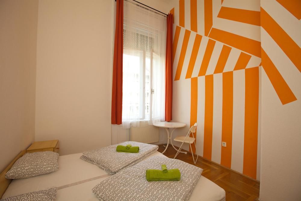 Westend Minihotel Budapest Esterno foto