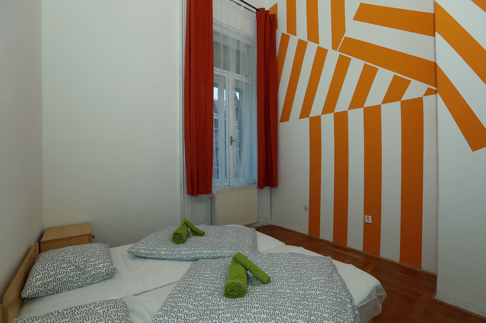 Westend Minihotel Budapest Esterno foto