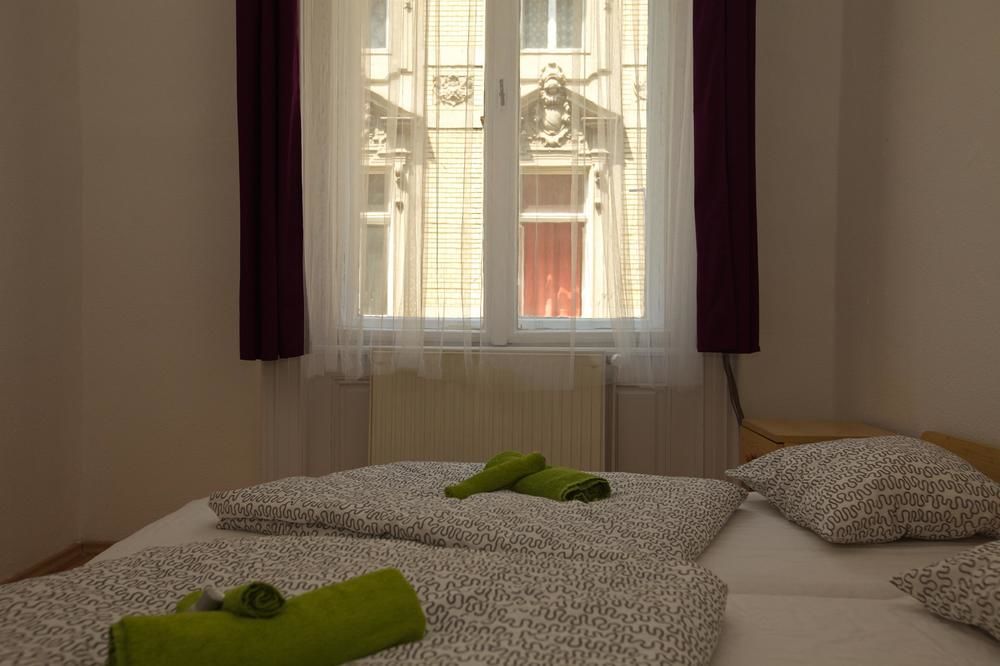 Westend Minihotel Budapest Esterno foto