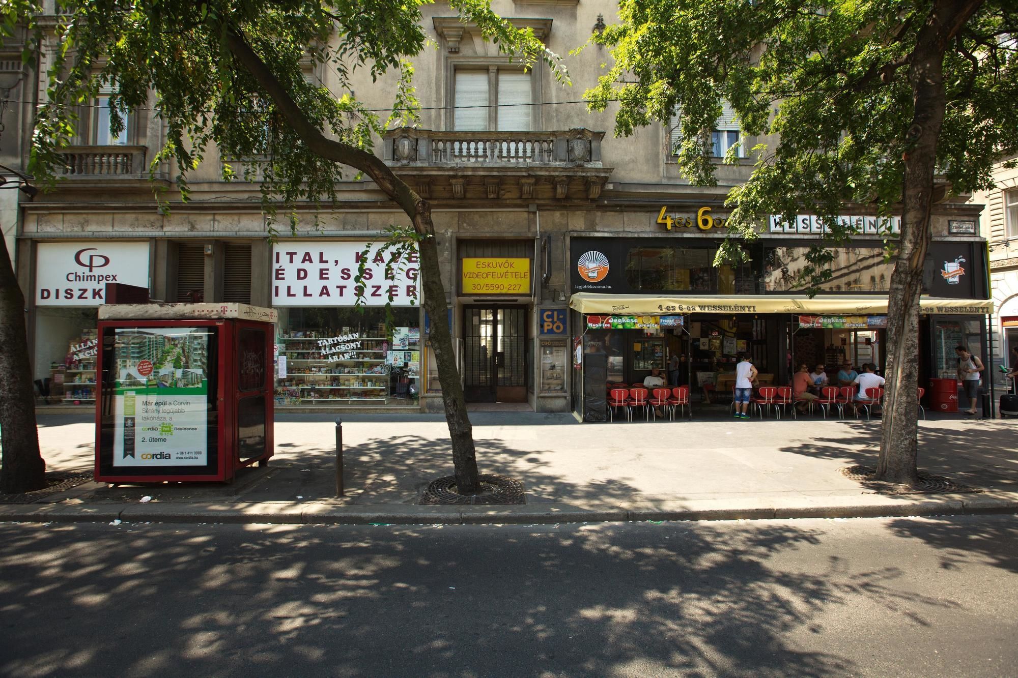 Westend Minihotel Budapest Esterno foto
